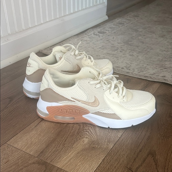 Nike Women's Cream and Brown Sneakers - Picture 1 of 5